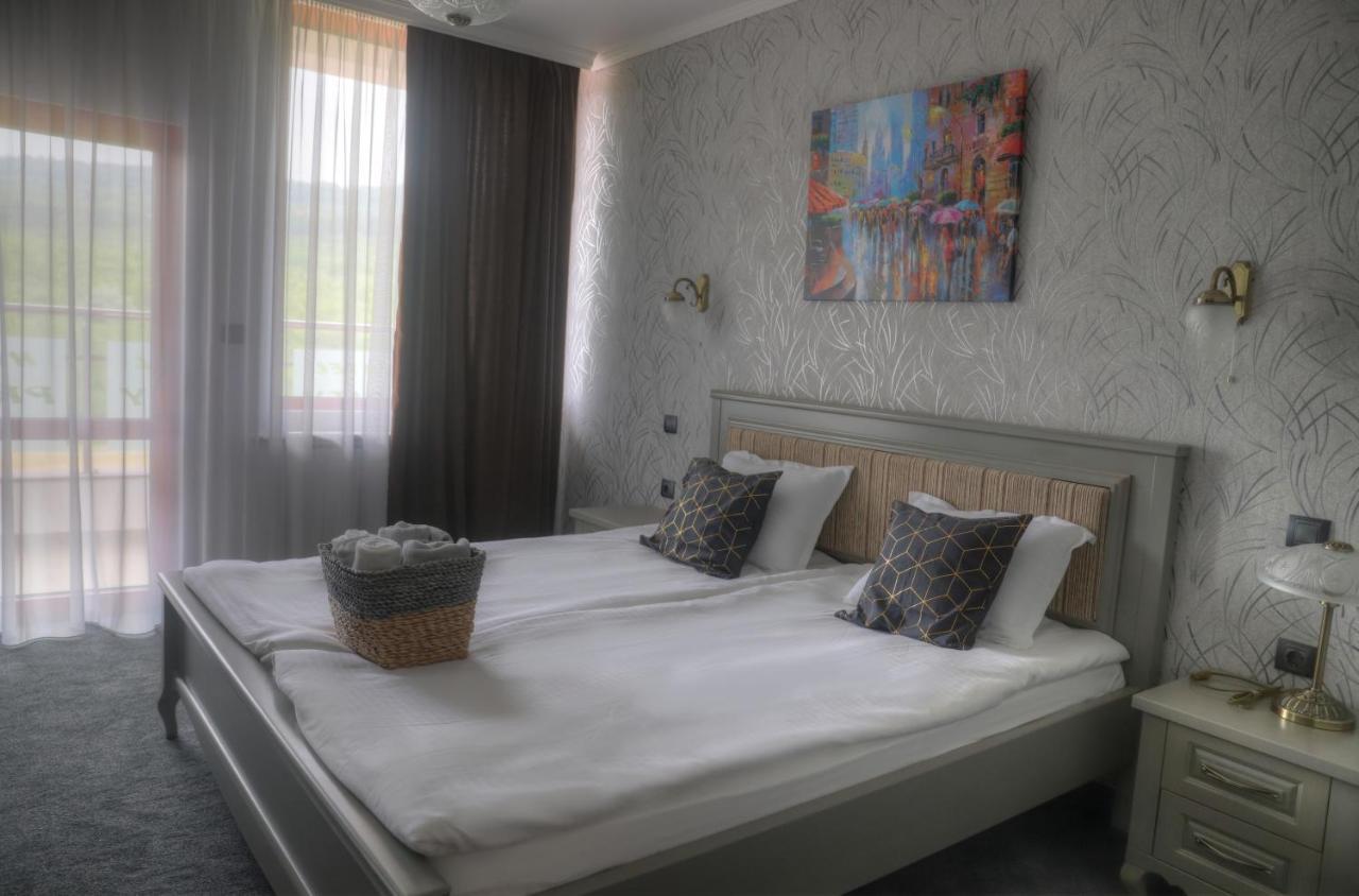 Prity Sport Botique Hotel غورنا اورياهوفيتسا المظهر الخارجي الصورة