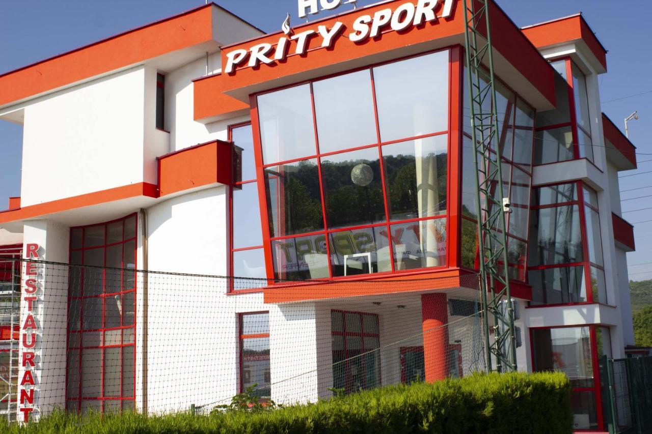 Prity Sport Botique Hotel غورنا اورياهوفيتسا المظهر الخارجي الصورة