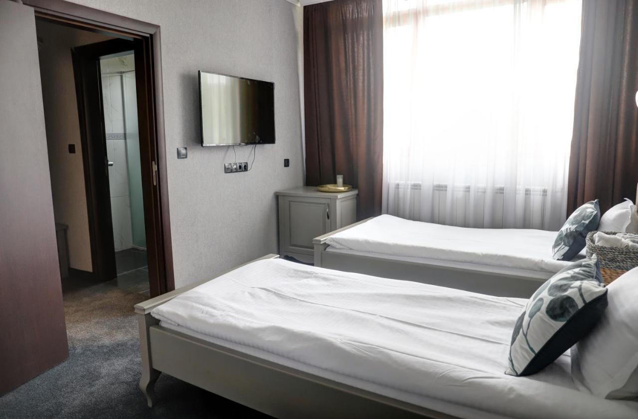 Prity Sport Botique Hotel غورنا اورياهوفيتسا المظهر الخارجي الصورة